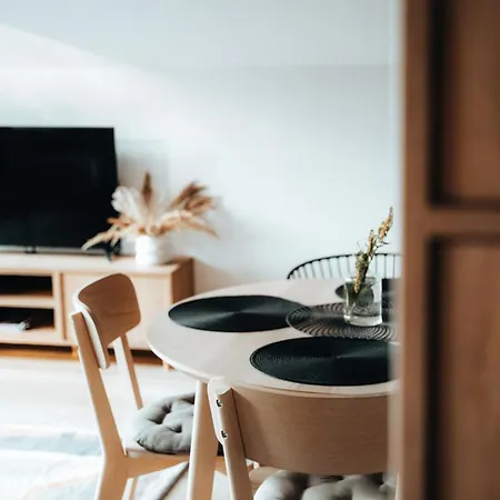 Dom wakacyjny Budzi Nas Marcyporęba - Duży *